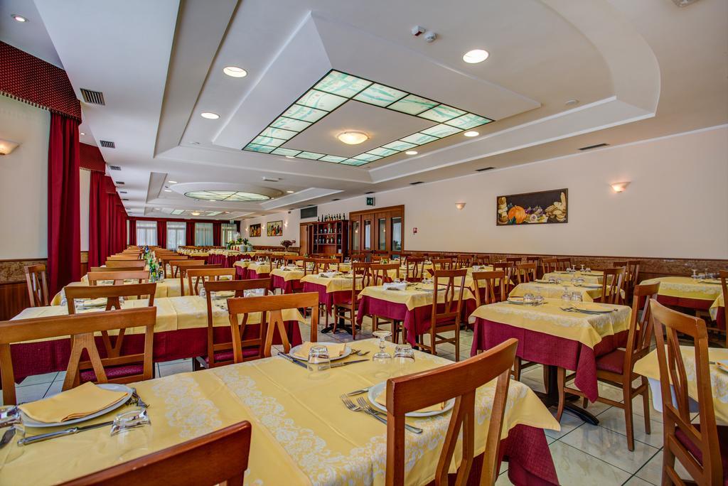 Hotel San Giorgio Milano Marittima Exterior foto