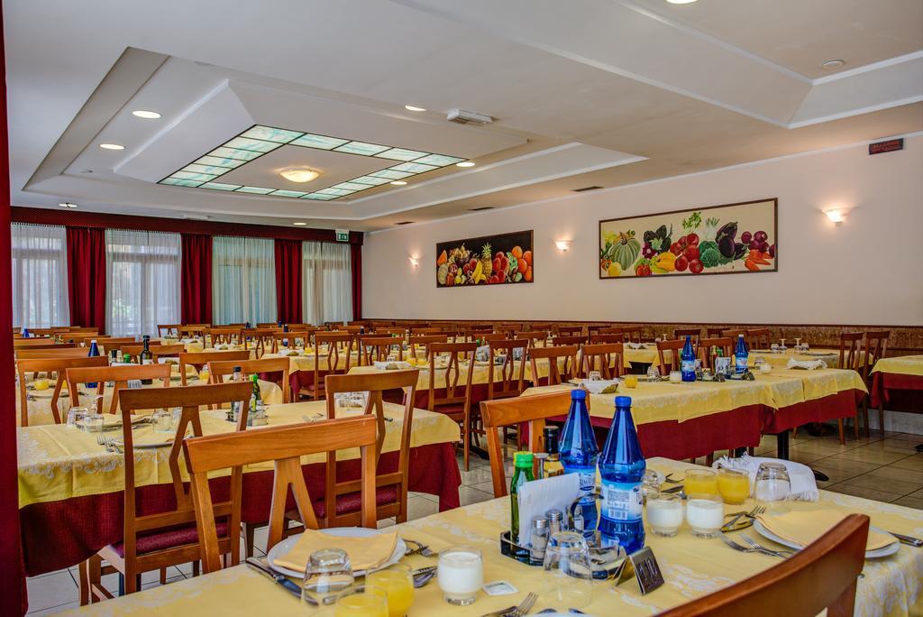 Hotel San Giorgio Milano Marittima Exterior foto